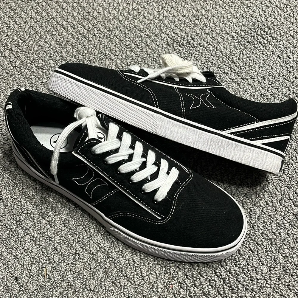 Brand New Hurley Shoes - Picture 1 of 7